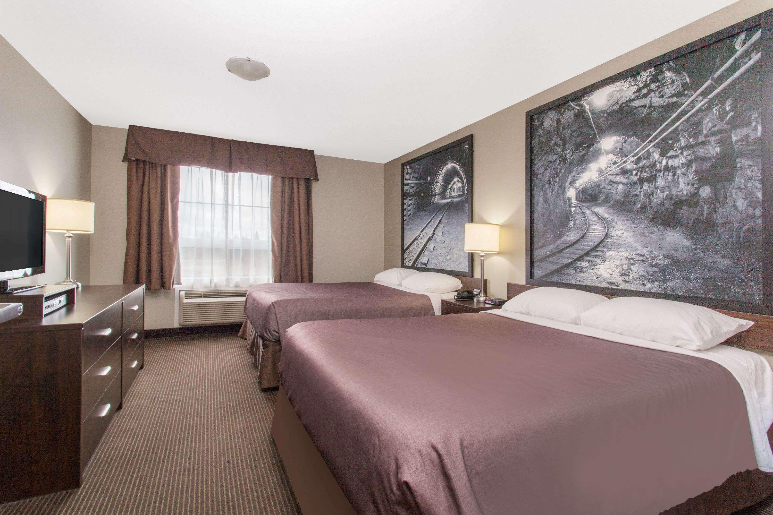 ซูเปอร์ 8 บาย วินด์แฮม เรดเลก ออนแทริโอ Hotel เรดเลค ภายนอก รูปภาพ