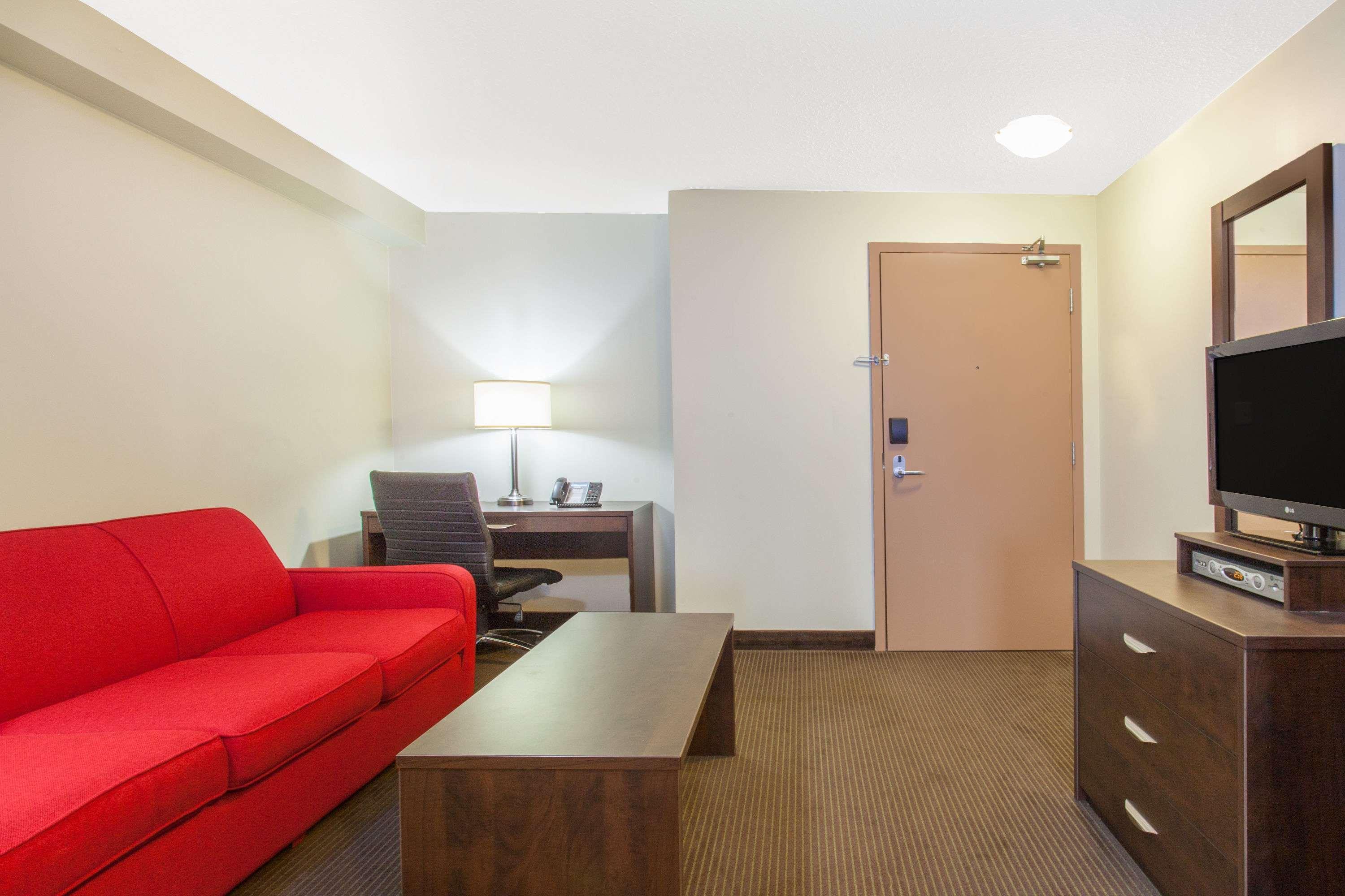 ซูเปอร์ 8 บาย วินด์แฮม เรดเลก ออนแทริโอ Hotel เรดเลค ภายนอก รูปภาพ